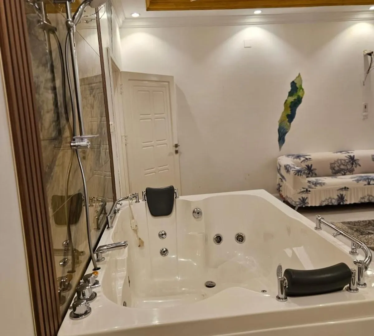 استديو خاص ليلة ملكية Private Studio For A Royal Night Medina Saudi Arabia