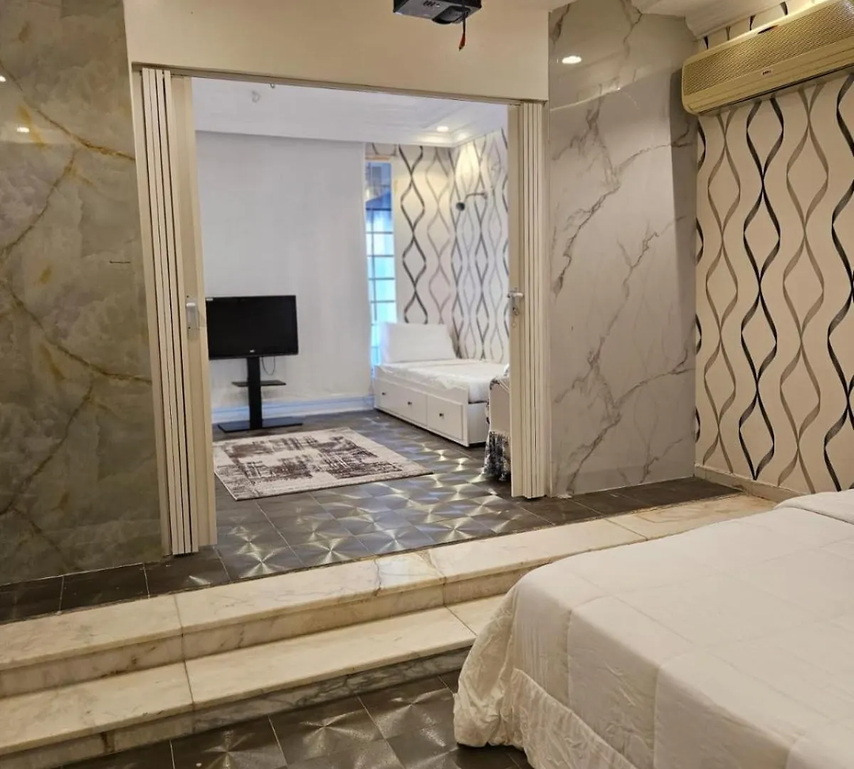 Apartment استديو خاص ليلة ملكية Private Studio For A Royal Night Medina Saudi Arabia